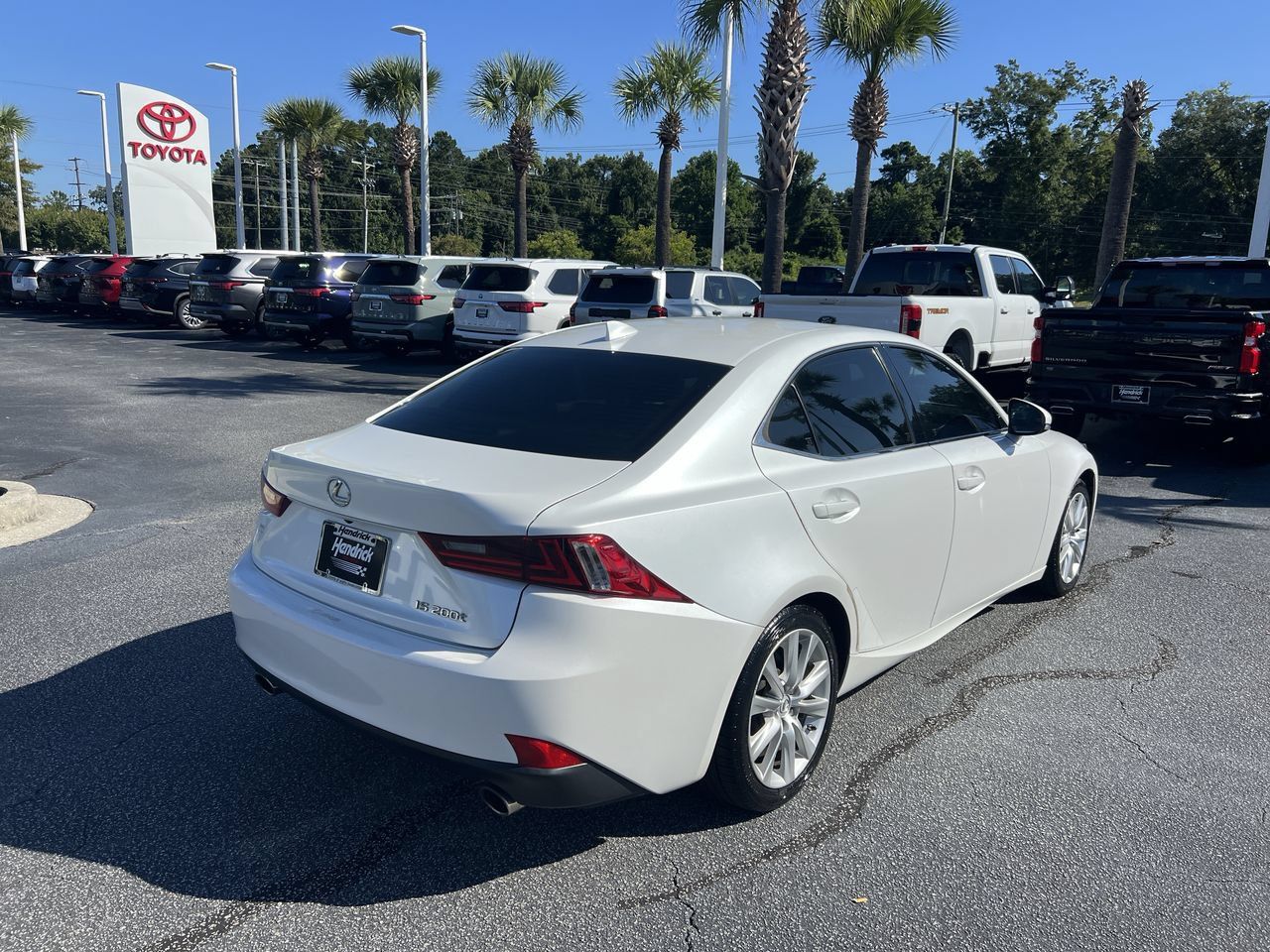 Used 2016 Lexus IS 200t RWD image 10