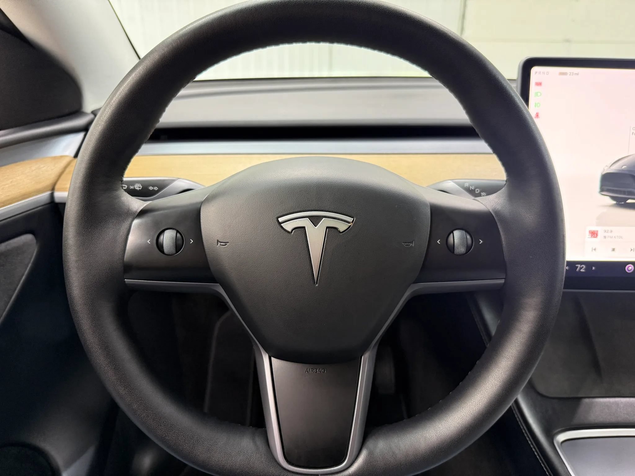 Used 2024 Tesla Model Y Long Range AWD/4WD image 19