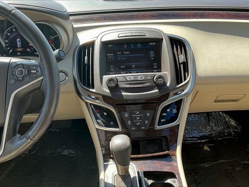 Used 2014 Buick LaCrosse Leather FWD image 9