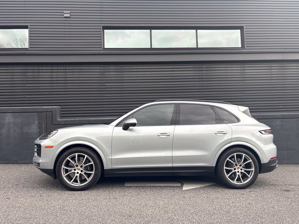 Certified 2024 Porsche Cayenne S AWD/4WD image 2