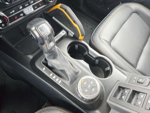 Used 2023 Ford Bronco Badlands w/ Sasquatch Package image 34