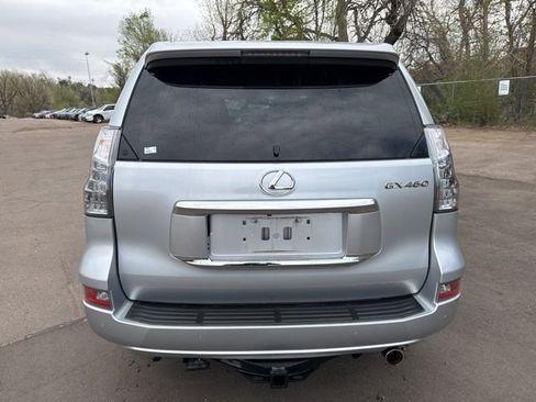 Used 2018 Lexus GX 460 Premium w/ Premium Package image 4