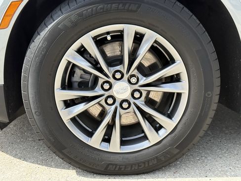 Used 2023 Cadillac XT5 Premium Luxury FWD image 13
