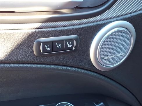 Used 2022 Alfa Romeo Stelvio Veloce image 15