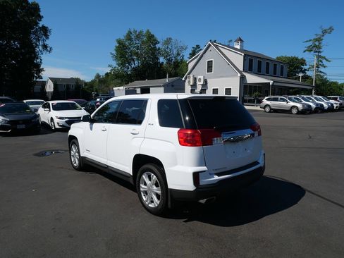 Used 2017 GMC Terrain SLE FWD image 5