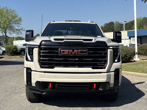 Used 2026 GMC Sierra 3500 AT4 w/ AT4 Premium Plus Package AWD/4WD image 3