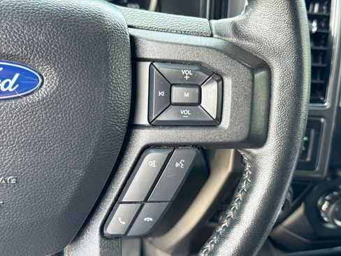Used 2020 Ford F150 XLT w/ Equipment Group 302A Luxury AWD/4WD image 29