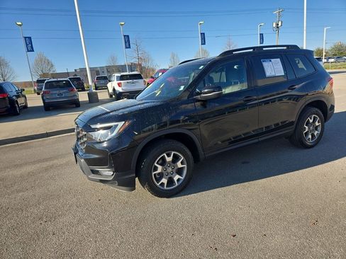 Used 2022 Honda Passport TrailSport image 3