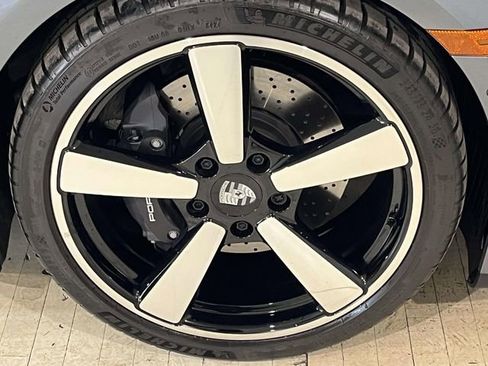 Certified 2025 Porsche 911 Carrera image 15