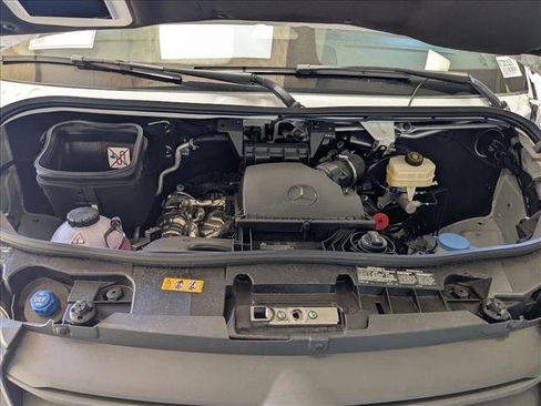 New 2025 Mercedes-Benz Sprinter 2500 image 18