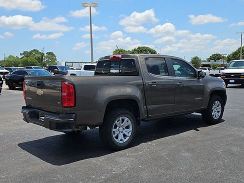 Used 2016 Chevrolet Colorado LT w/ LT Convenience Package RWD image 6