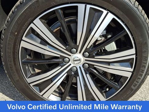 Certified 2023 Volvo XC60 T8 Plus image 8