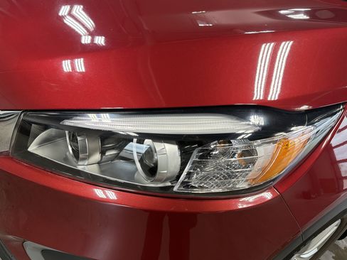 Used 2016 Kia Sorento FWD image 16