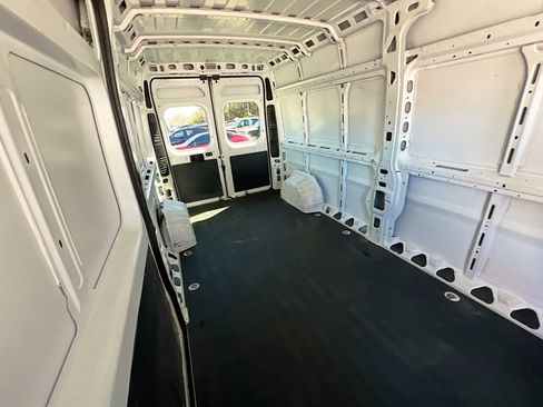 Used 2022 RAM ProMaster 2500 image 33