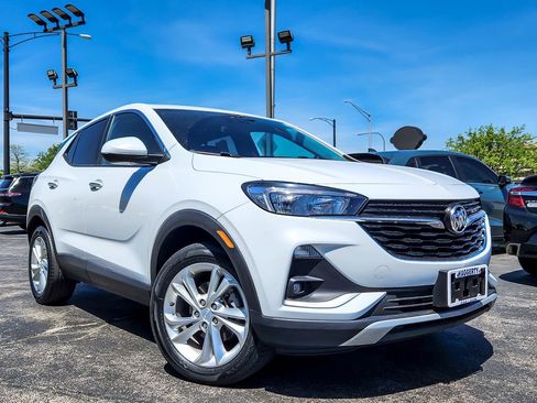 Used 2023 Buick Encore GX Preferred w/ Cold Weather Comfort Package AWD/4WD image 1