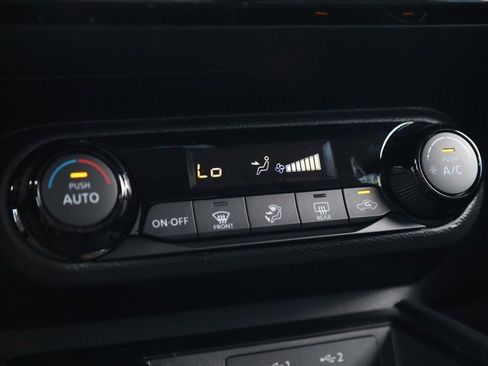 New 2026 Nissan Kicks SV image 14