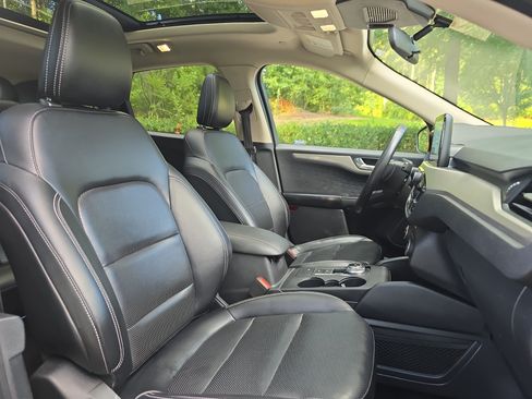 Used 2020 Ford Escape SE Sport FWD image 10