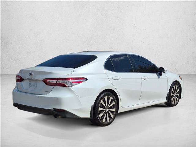 Used 2018 Toyota Camry XLE FWD image 5