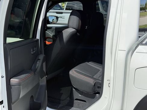 Used 2026 Nissan Frontier PRO-4X w/ Pro-4x Convenience Package AWD/4WD image 30