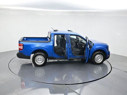 New 2025 Ford Maverick XL image 43