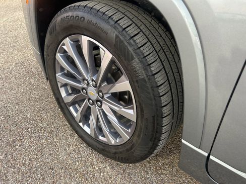 Used 2023 Chevrolet Traverse Premier w/ LPO, Cargo Package image 24