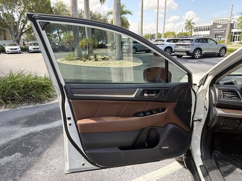 Used 2019 Subaru Outback 2.5i Touring AWD/4WD image 29