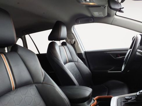 Used 2019 Toyota RAV4 Adventure w/ Cold Weather Package image 15