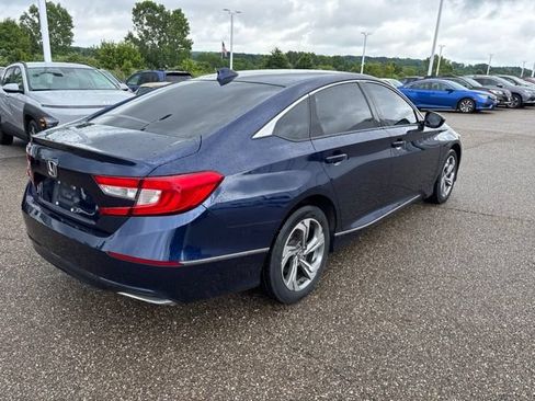 Used 2018 Honda Accord EX image 3