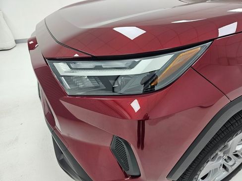 Used 2025 Toyota RAV4 XLE Premium image 6