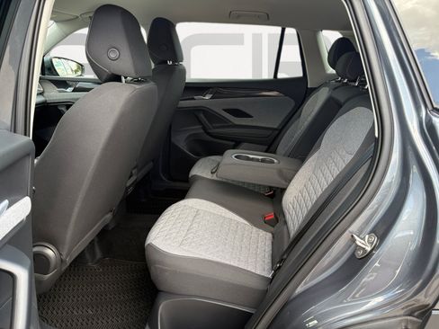 Certified 2025 Volkswagen Tiguan S FWD image 20
