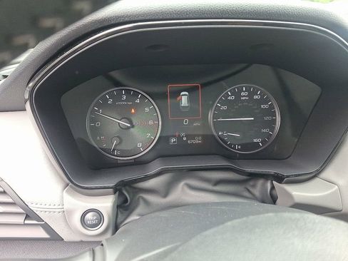 Certified 2025 Subaru Outback Premium image 17