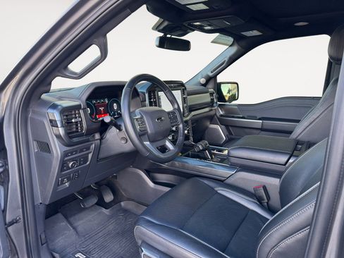 Used 2022 Ford F150 Lariat w/ Equipment Group 502A High image 9