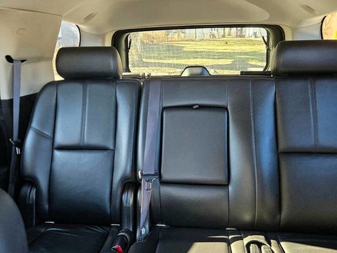 Used 2010 Chevrolet Tahoe LT image 3