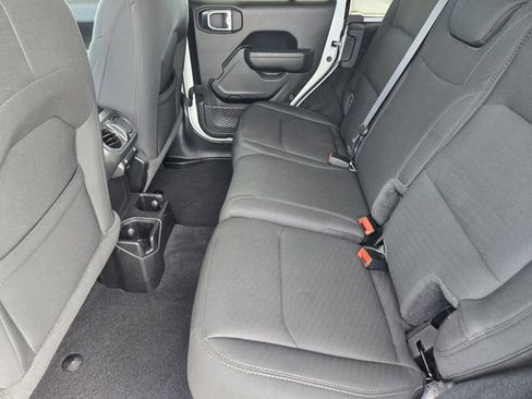 Certified 2022 Jeep Wrangler Unlimited Sport image 31