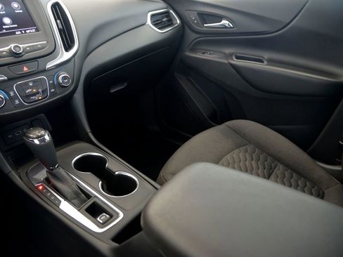 Used 2020 Chevrolet Equinox LT FWD image 27