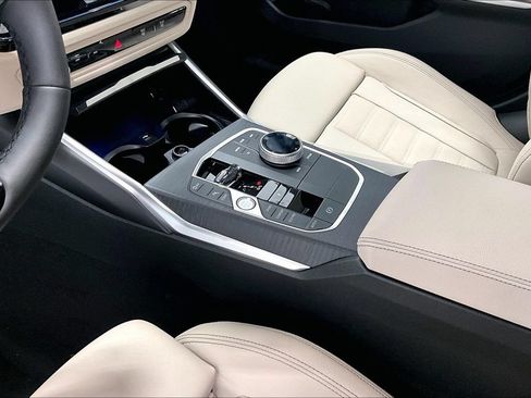 New 2026 BMW 330i Sedan w/ Premium Package RWD image 21