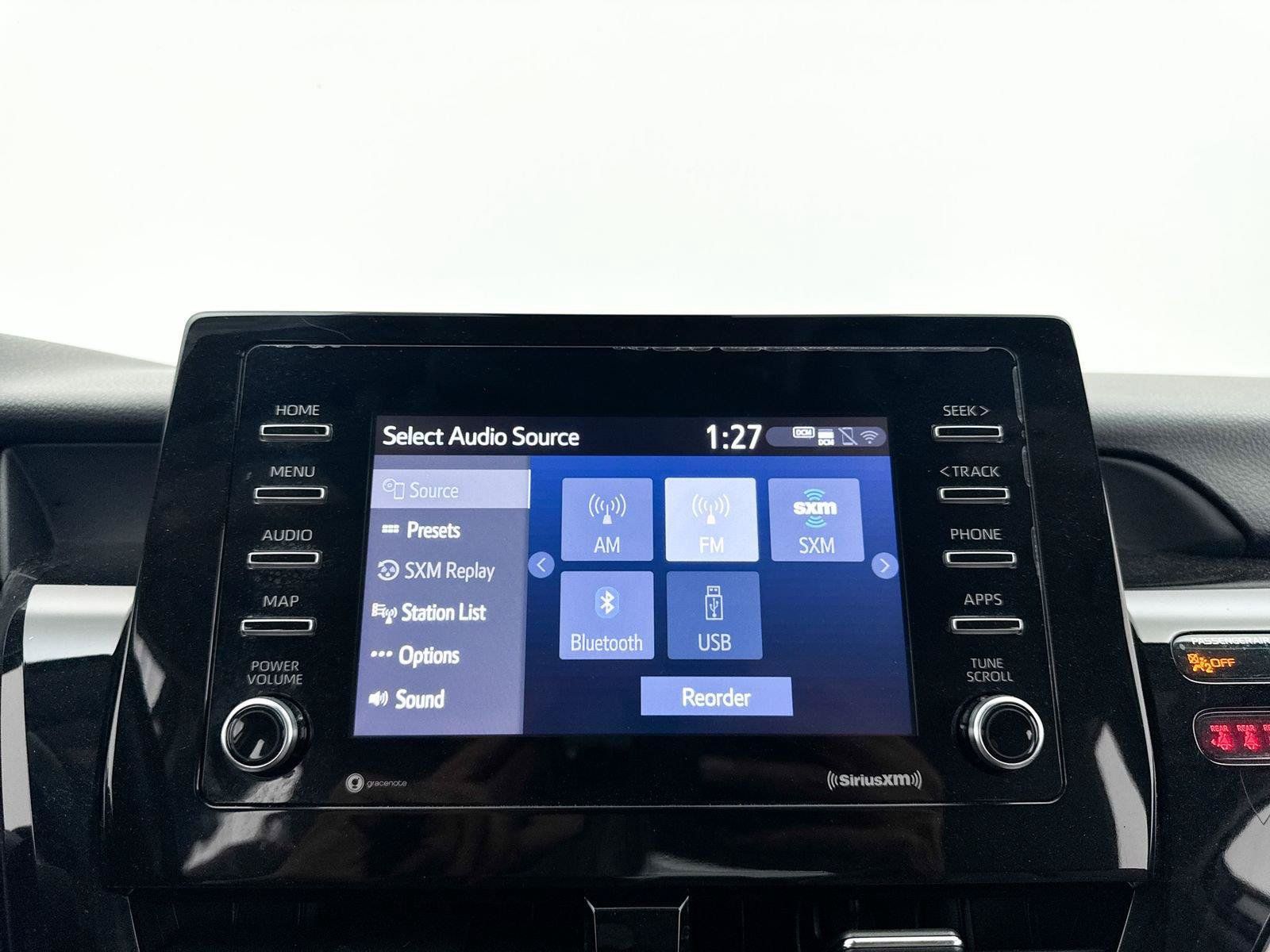 Used 2021 Toyota Camry SE FWD image 19