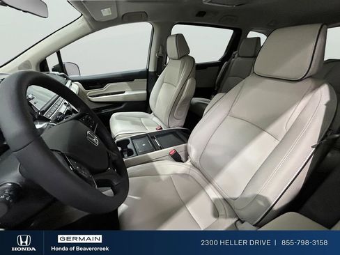 New 2026 Honda Odyssey Touring image 21