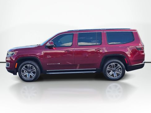 Used 2022 Jeep Wagoneer Series III RWD image 13