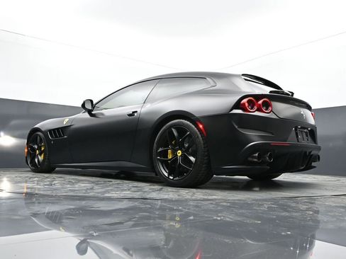 Used 2018 Ferrari GTC4Lusso T RWD image 71