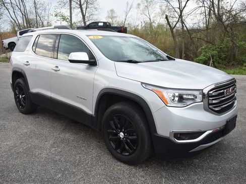 Used 2018 GMC Acadia SLT w/ LPO, Floor Liner Package AWD/4WD image 10