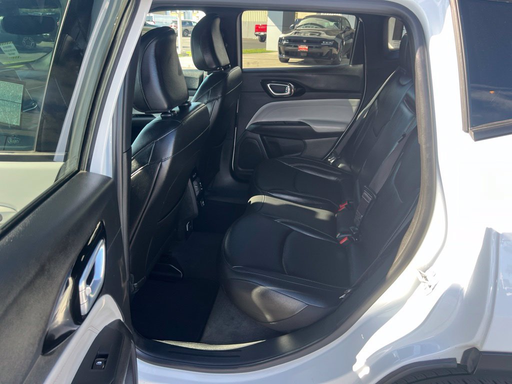 Used 2025 Jeep Compass Limited AWD/4WD image 21