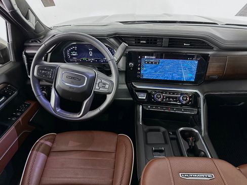 Used 2025 GMC Sierra 3500 Denali Ultimate AWD/4WD image 25