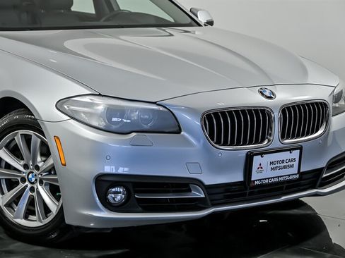 Used 2015 BMW 528i xDrive Sedan AWD/4WD image 2