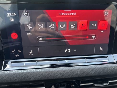 Used 2024 Volkswagen GTI SE image 20