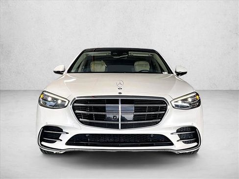 Used 2023 Mercedes-Benz S 500 4MATIC image 3