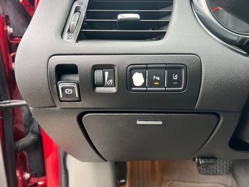 Used 2014 Chevrolet Impala LTZ image 16