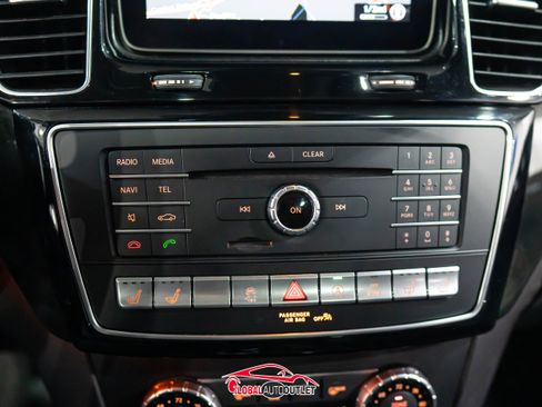 Used 2018 Mercedes-Benz GLS 550 4MATIC w/ Driver Assistance Package image 35