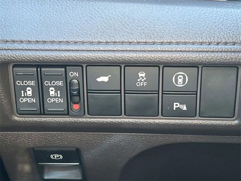 Used 2023 Honda Odyssey Touring image 28