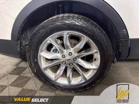 Used 2015 Ford Explorer XLT w/ Equipment Group 202A AWD/4WD image 24
